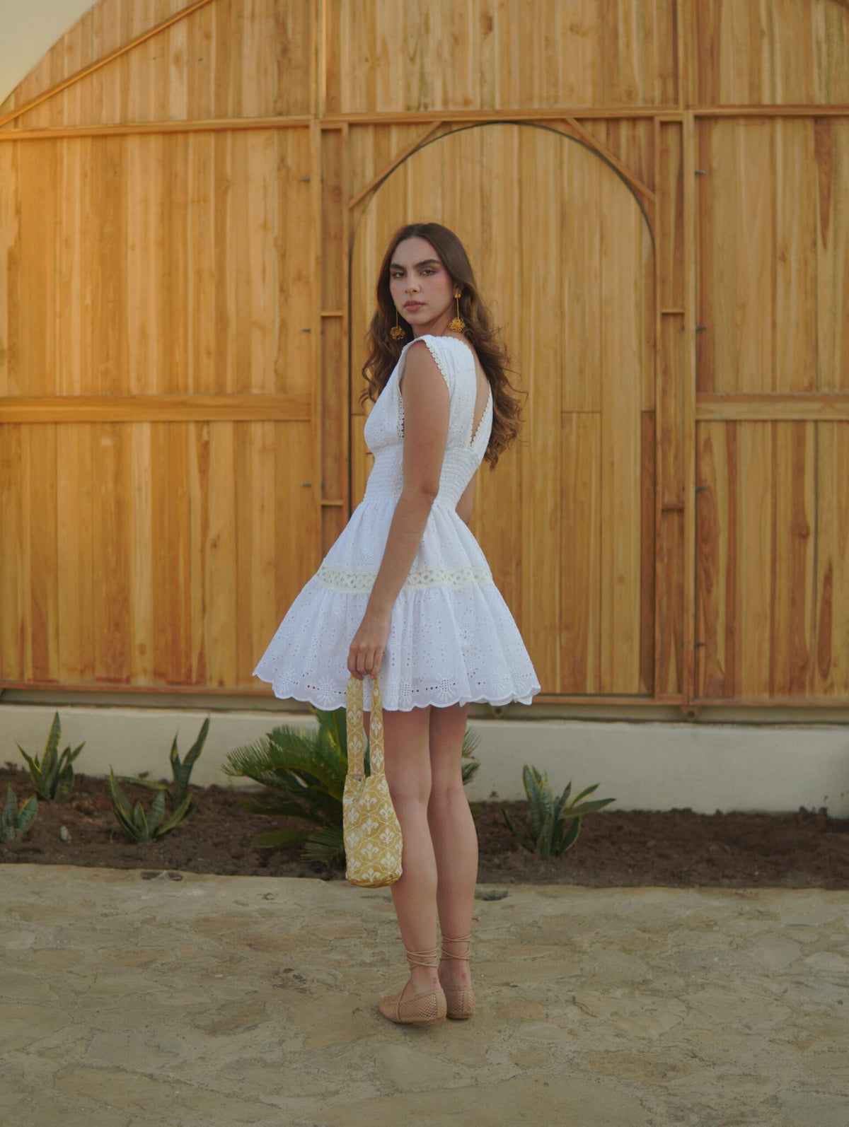 OASIS WHITE EMBROIDERED DRESS