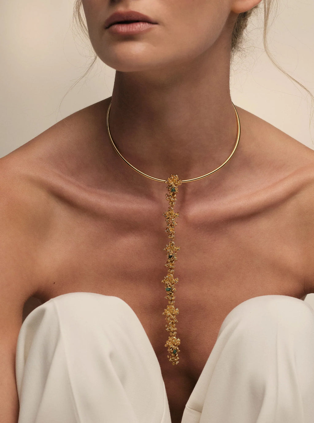 AURA TIE NECKLACE